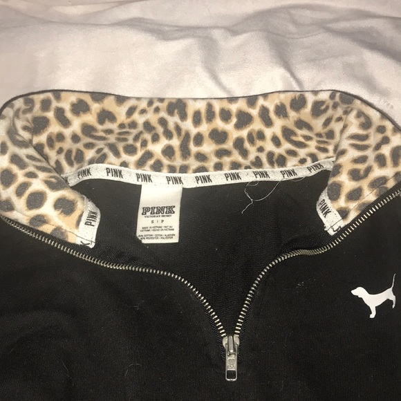 Sweatshirt - Picture 2 of 4